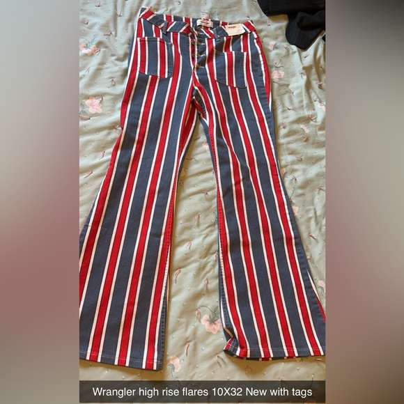 Wrangler Fierce Flare Jeans - Picture 3 of 3